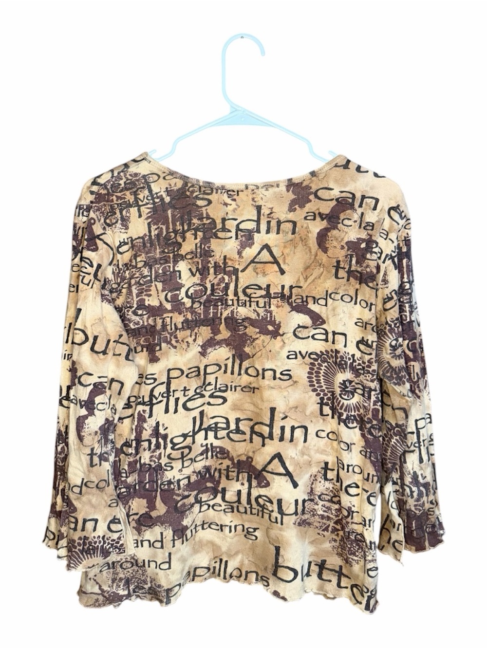 Vintage Xcit Moda V-Neck 3/4 Sleeve Printed Tee in Beige & Brown - Picture 2 of 6
